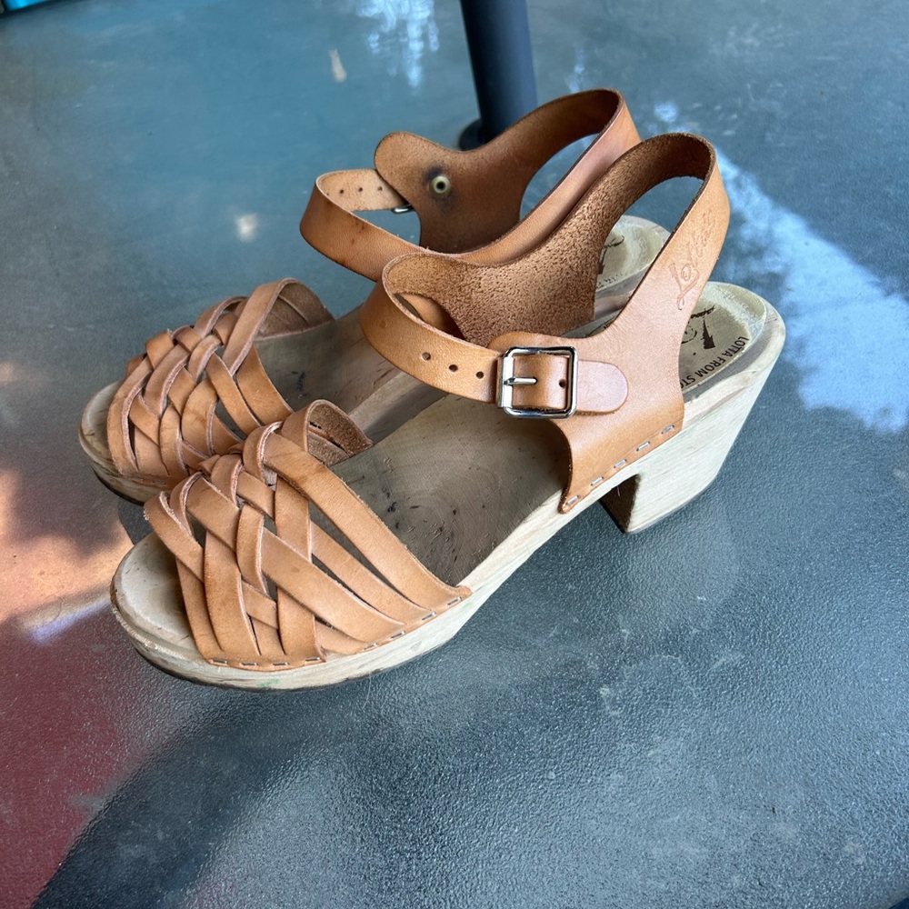 Lottas Leather platform sandals